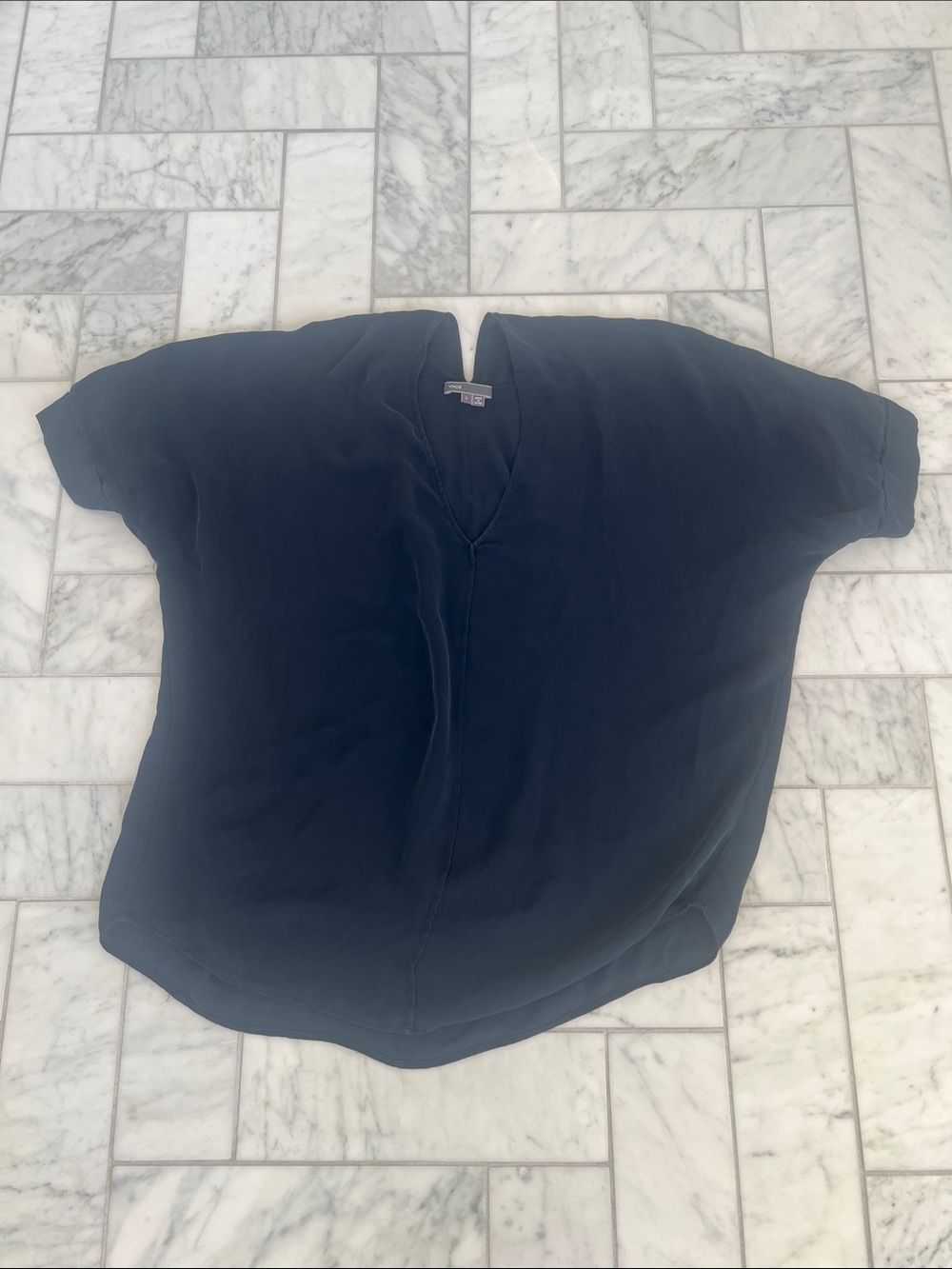 Vince Black V-Neck Dolman Short Sleeve Tunic
